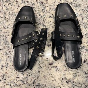 Free People Camille Mystic O-Ring Flats - Size 9.5 NWOT